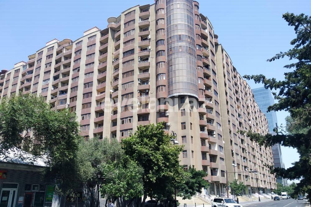 Satılır, yeni tikili, 3 otaqlı, 137 m², Bakı, Xətai r, Şah İsmayıl Xətai m.