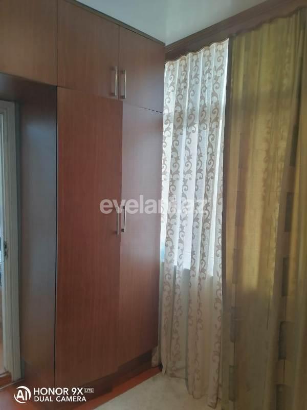 Satılır, köhnə tikili, 2 otaqlı, 31 m², İnşaatçılar m.