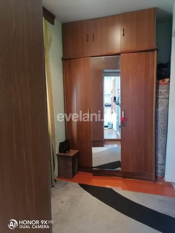 Satılır, köhnə tikili, 2 otaqlı, 31 m², İnşaatçılar m.