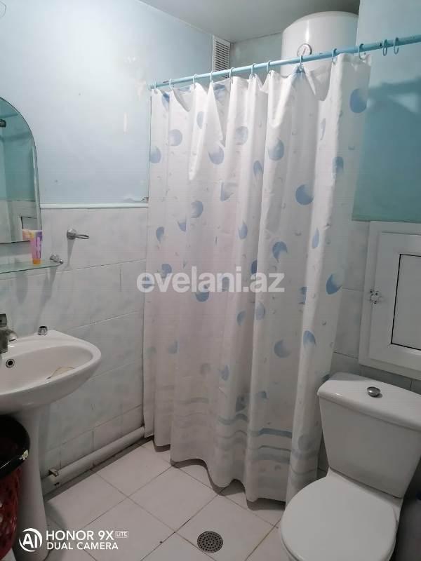 Satılır, köhnə tikili, 2 otaqlı, 31 m², İnşaatçılar m.