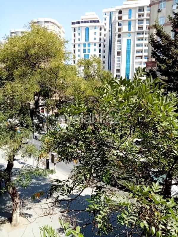 Satılır, köhnə tikili, 2 otaqlı, 60 m², Yasamal r.