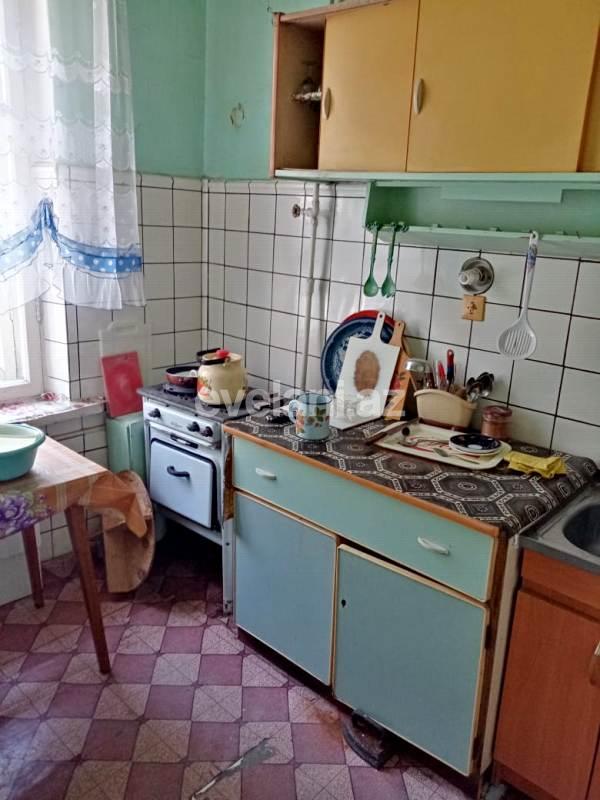 Satılır, köhnə tikili, 2 otaqlı, 60 m², Yasamal r.