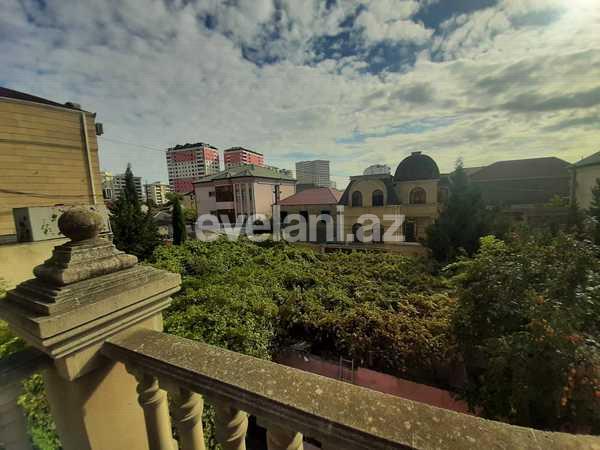 Kirayə verilir, ofis, 12 otaqlı, 610 m², Azadlıq prospekti m.