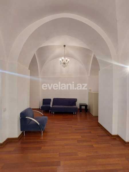 Kirayə verilir, obyekt, 130 m², İçəri Şəhər m.