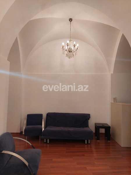 Kirayə verilir, obyekt, 130 m², İçəri Şəhər m.