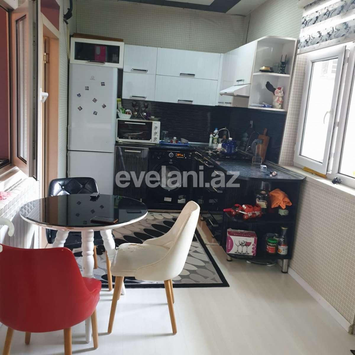 Satılır, həyət evi / bağ, 7 otaqlı, 220 m², İnşaatçılar m.