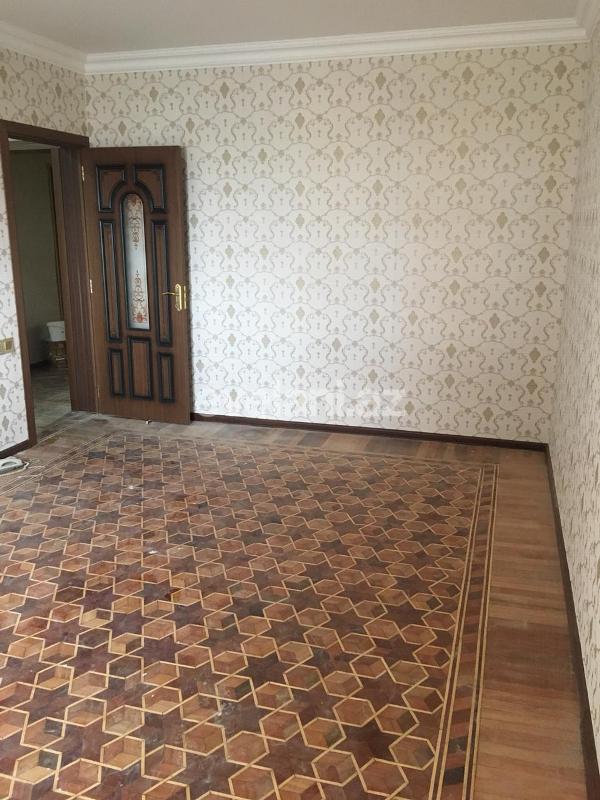Satılır, köhnə tikili, 4 otaqlı, 100 m², 3-cü mikrorayon q.