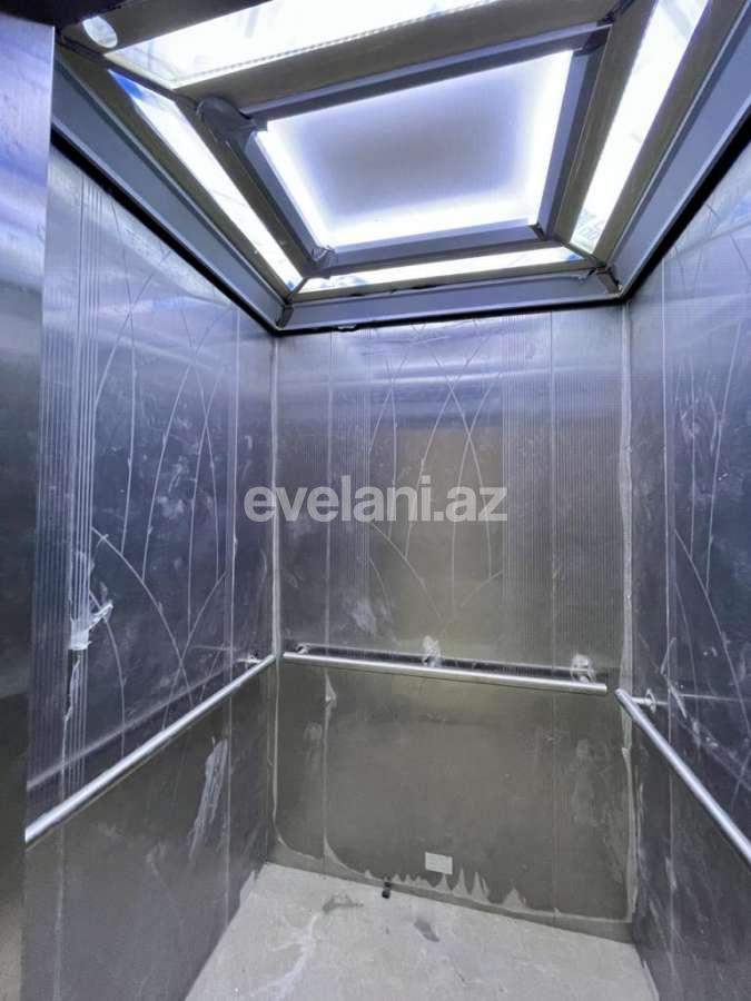 Satılır, yeni tikili, 2 otaqlı, 61 m², Xalqlar Dostluğu m.