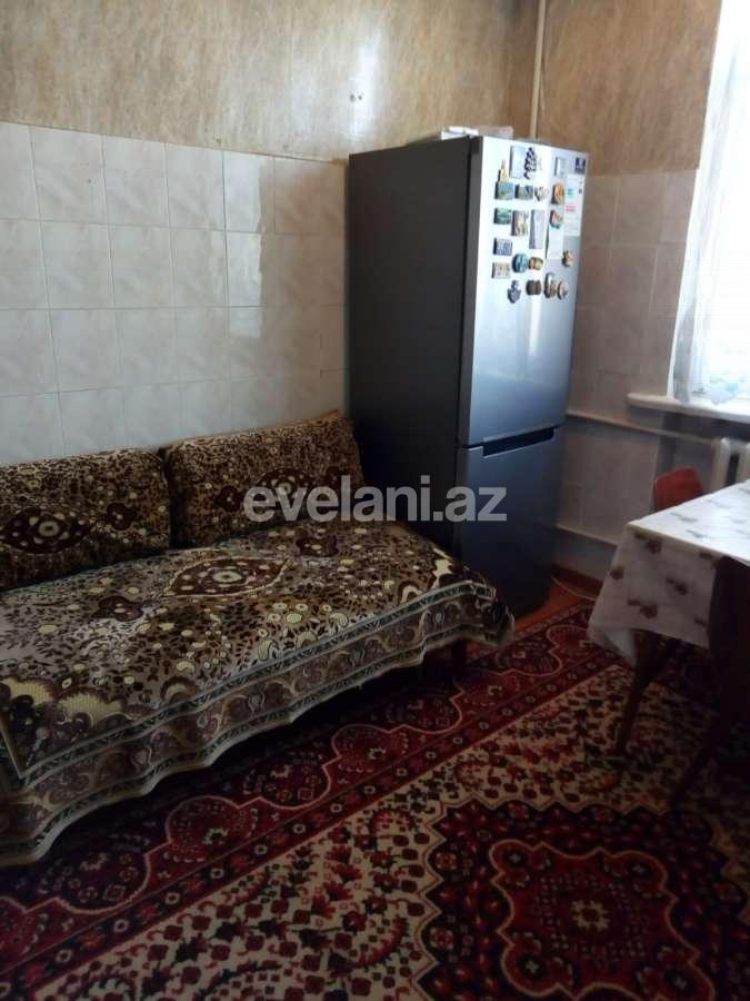 Sale, old building, 2 room, 70 m², Elmlar Akademiyası m.
