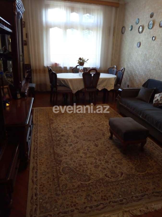 Sale, old building, 2 room, 70 m², Elmlar Akademiyası m.