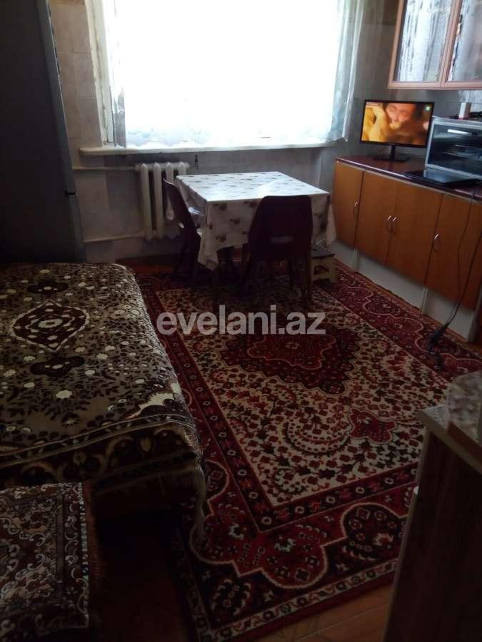 Sale, old building, 2 room, 70 m², Elmlar Akademiyası m.