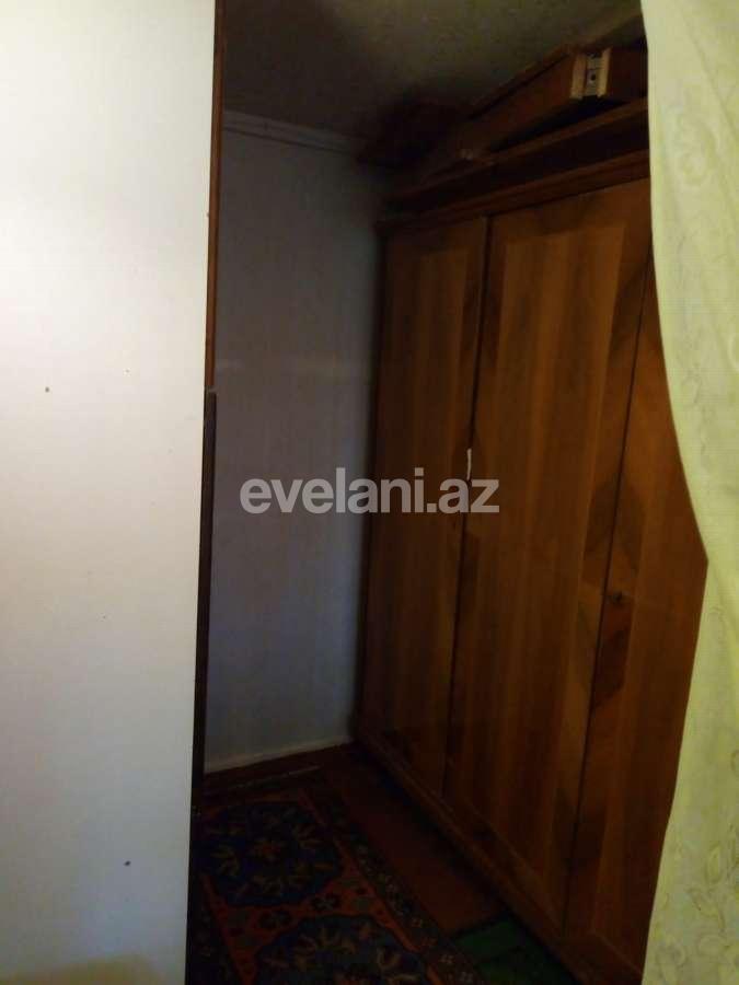 Sale, old building, 2 room, 70 m², Elmlar Akademiyası m.