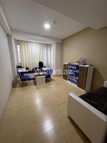Kirayə verilir, ofis, 1 otaqlı, 22 m², Koroğlu m.