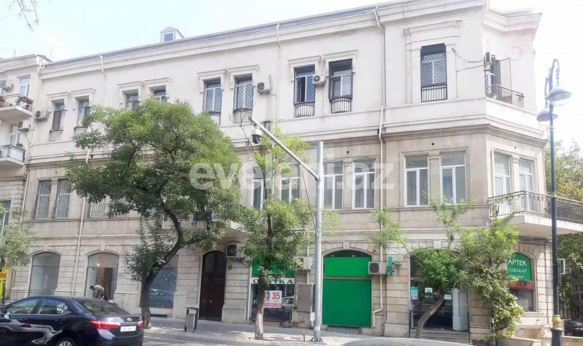 Satılır, köhnə tikili, 3 otaqlı, 75 m², Bakı, Nəsimi r, 28 may m.