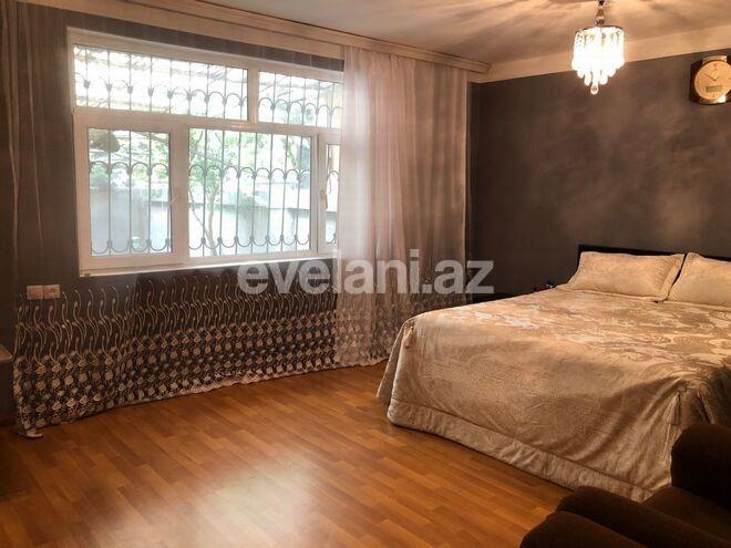 Satılır, köhnə tikili, 3 otaqlı, 120 m², Nəriman Nərimanov m.