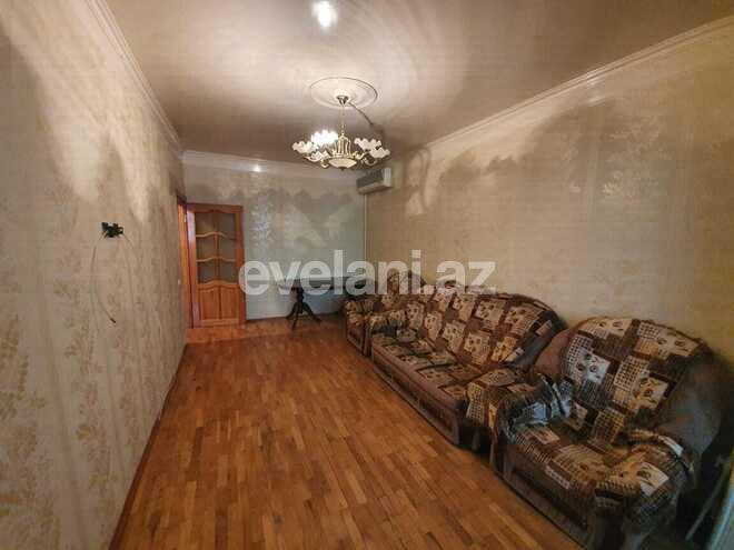 Satılır, köhnə tikili, 2 otaqlı, 75 m², Azadlıq prospekti m.