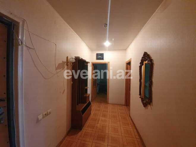 Satılır, köhnə tikili, 2 otaqlı, 75 m², Azadlıq prospekti m.