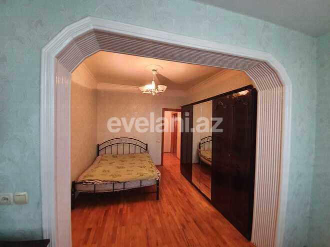 Satılır, köhnə tikili, 2 otaqlı, 75 m², Azadlıq prospekti m.