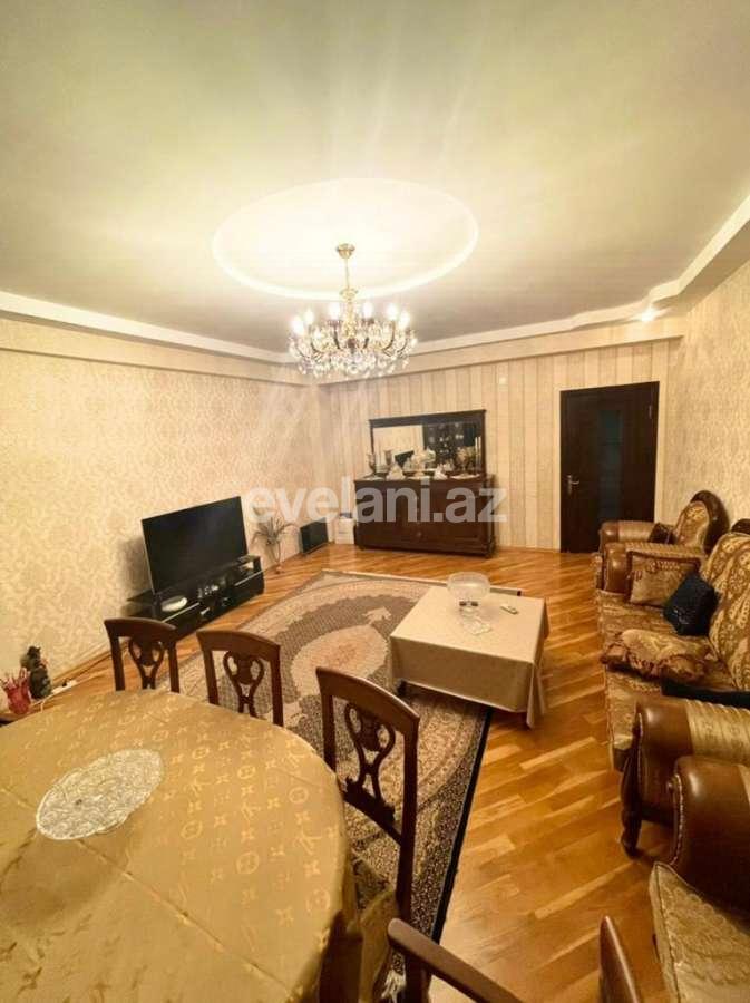 Satılır, yeni tikili, 3 otaqlı, 130 m², Azadlıq prospekti m.