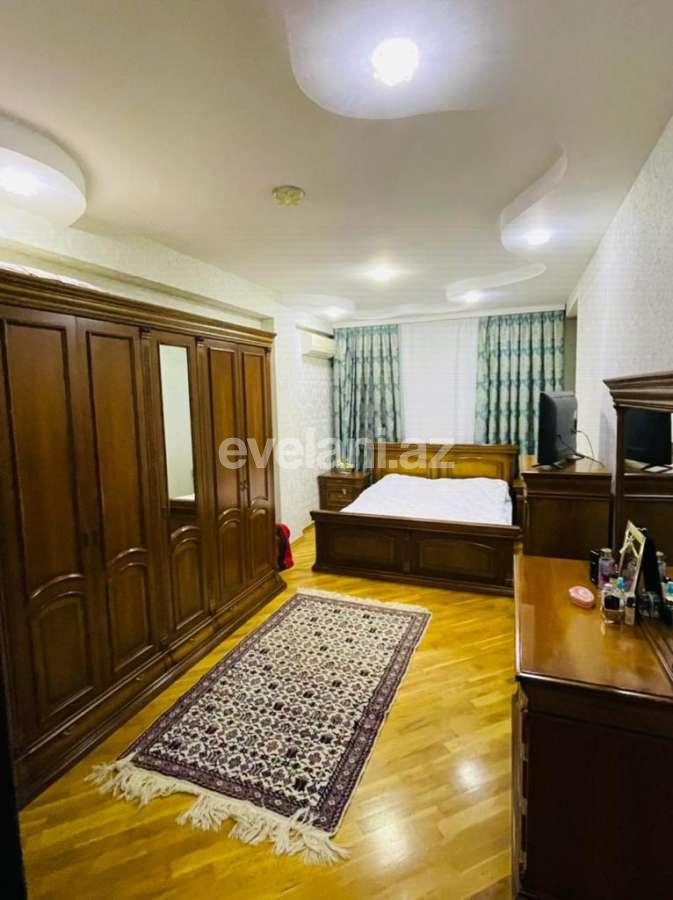 Satılır, yeni tikili, 3 otaqlı, 130 m², Azadlıq prospekti m.