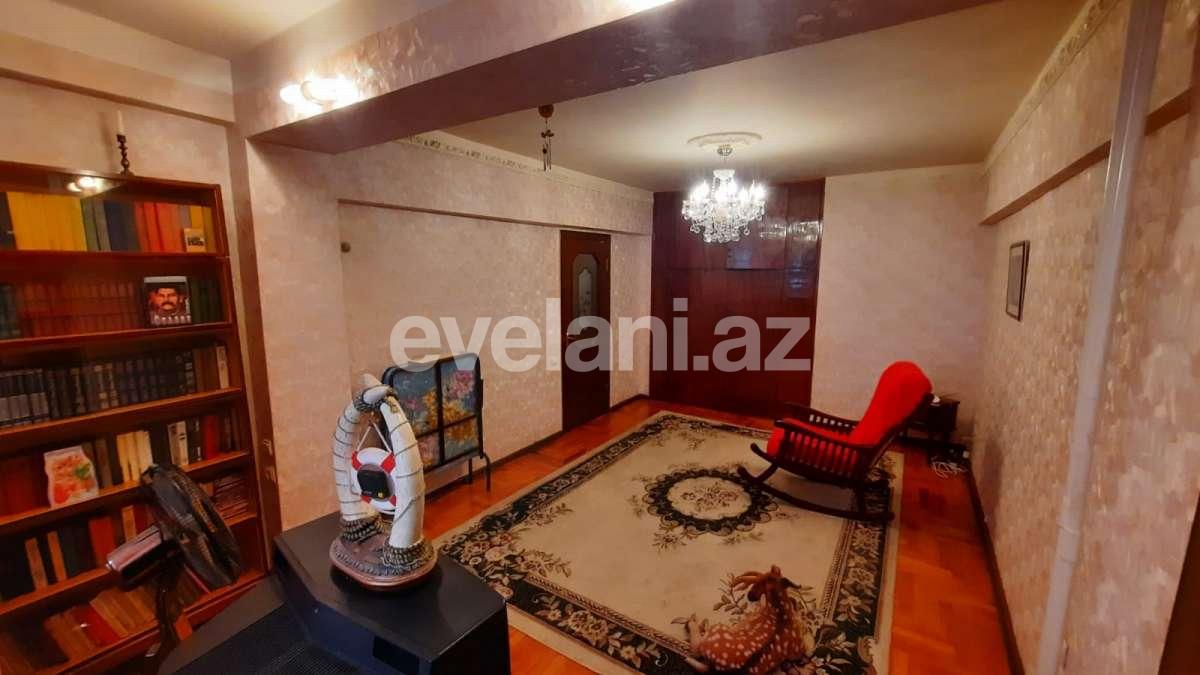 Sale, old building, 3 room, 70 m², Shah Ismail Khatai m.