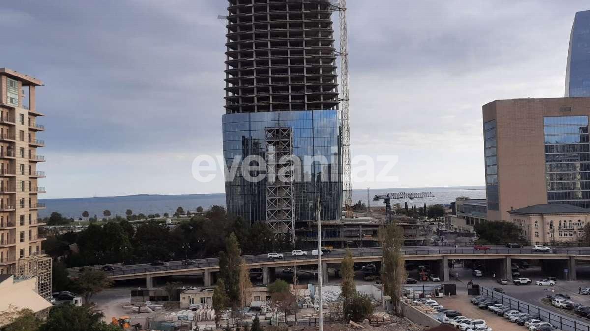 Sale, old building, 3 room, 70 m², Shah Ismail Khatai m.