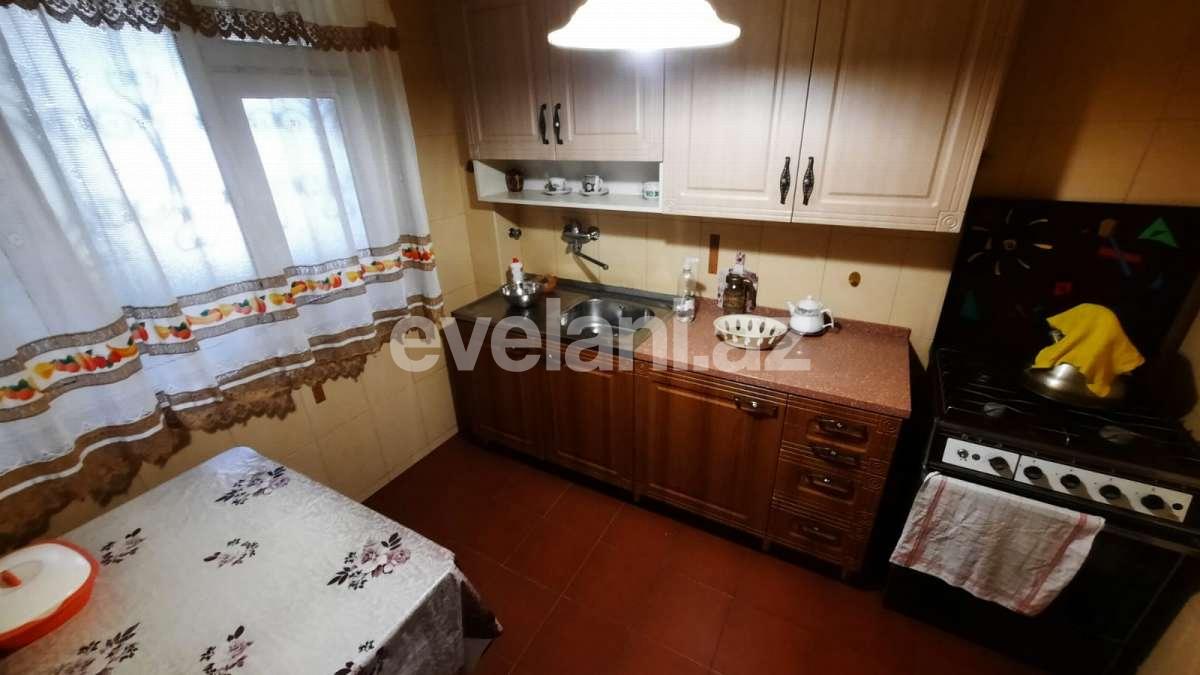 Sale, old building, 3 room, 70 m², Shah Ismail Khatai m.