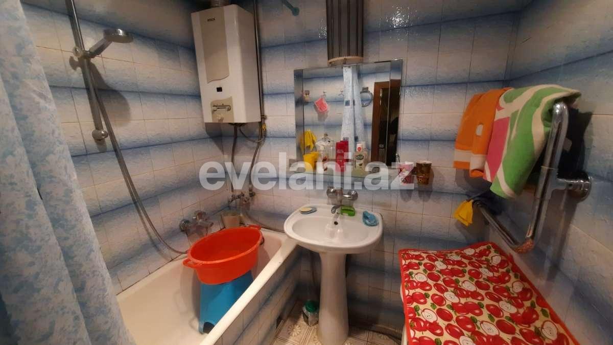 Sale, old building, 3 room, 70 m², Shah Ismail Khatai m.