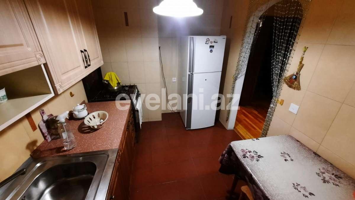 Sale, old building, 3 room, 70 m², Shah Ismail Khatai m.