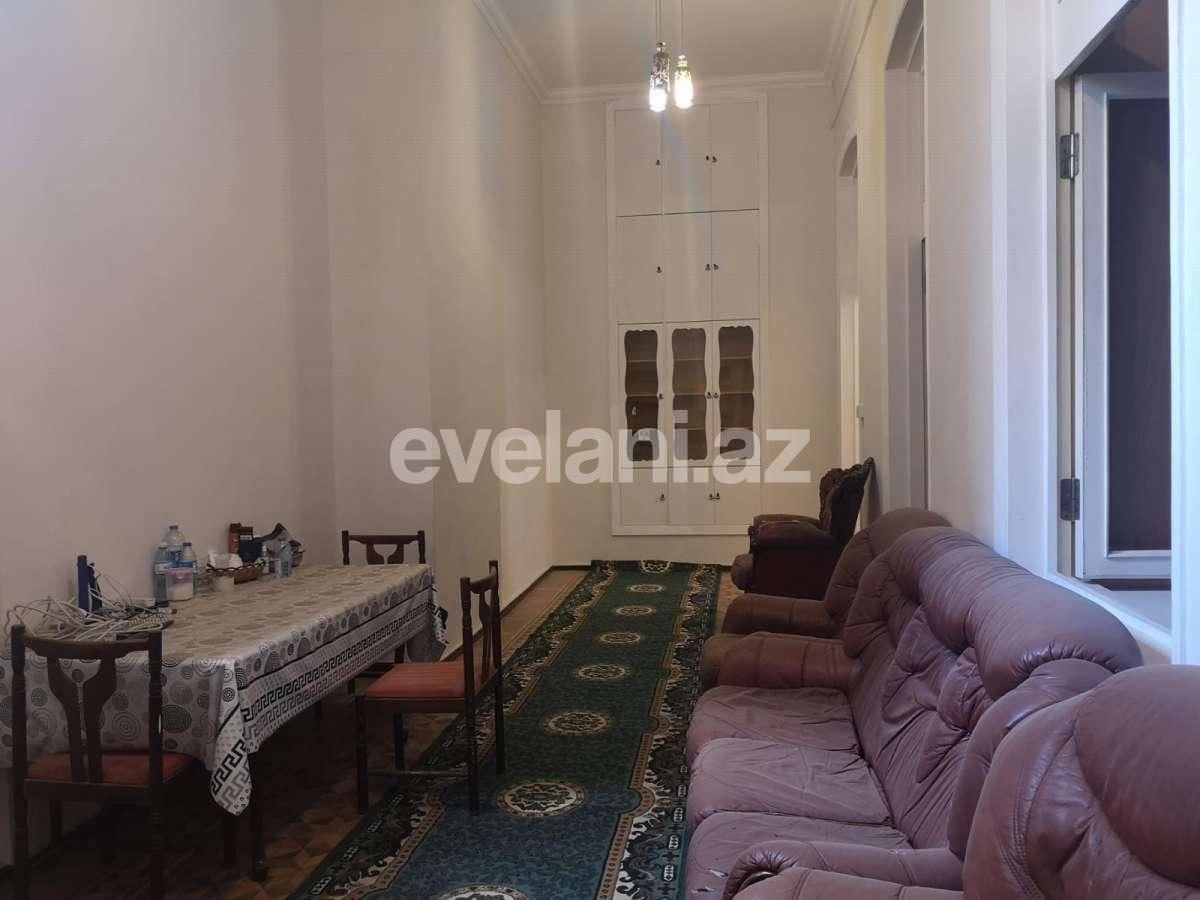 Rent, old building, 3 room, 180 m², Baku, Sabail r, Sahil m.