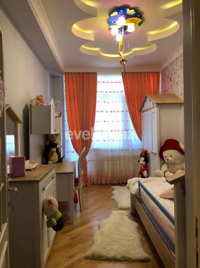 Satılır, yeni tikili, 5 otaqlı, 205 m², Bakı, Yasamal r, Yasamal q, İnşaatçılar m.