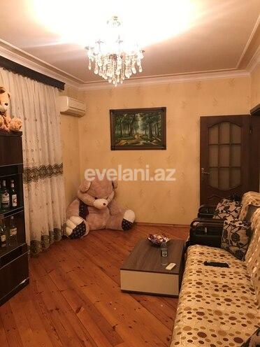Satılır, köhnə tikili, 4 otaqlı, 120 m², Bakı, Binəqədi r, Azadlıq prospekti m.