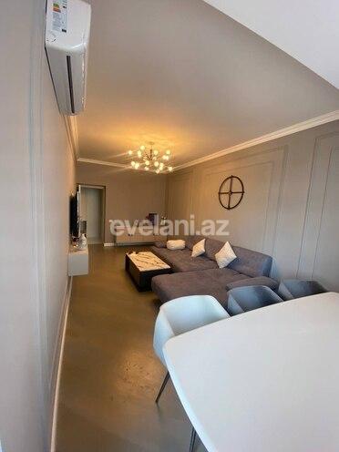 Satılır, yeni tikili, 2 otaqlı, 70 m², Azadlıq prospekti m.