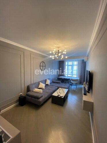 Satılır, yeni tikili, 2 otaqlı, 70 m², Azadlıq prospekti m.