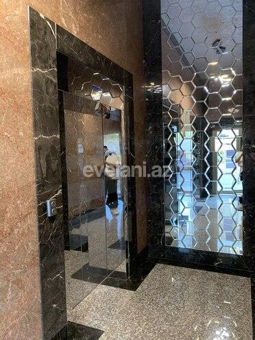 Satılır, yeni tikili, 2 otaqlı, 70 m², Azadlıq prospekti m.