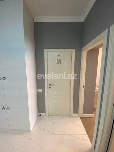 Satılır, yeni tikili, 2 otaqlı, 70 m², Azadlıq prospekti m.
