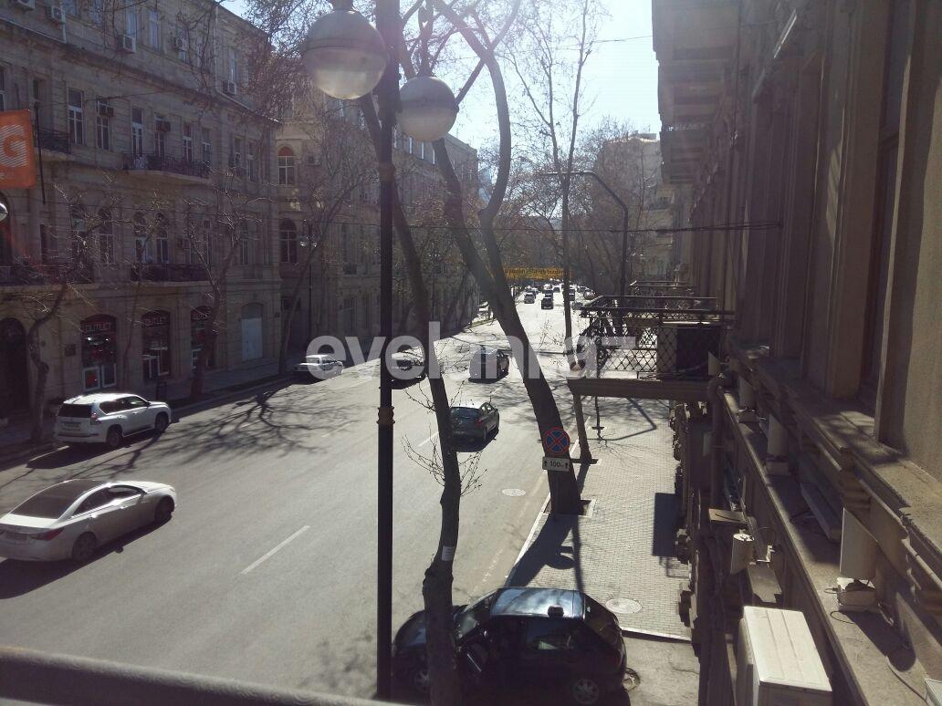 Продаётся, вторичка, 3-комнаты, 100 m², Баку, Сабаильский r, Сахил m.