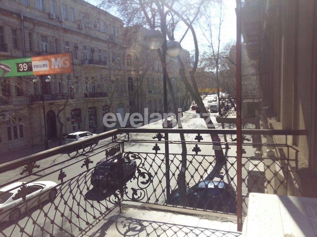 Продаётся, вторичка, 3-комнаты, 100 m², Баку, Сабаильский r, Сахил m.