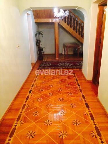 Satılır, həyət evi / bağ, 6 otaqlı, 300 m², Azadlıq prospekti m.