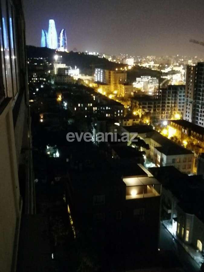 Satılır, köhnə tikili, 4 otaqlı, 120 m², Bakı, Səbail r, Bayıl q.