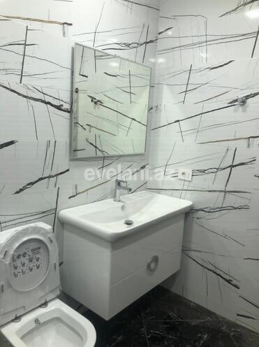 Sale, old building, 4 room, 200 m², Azadlig prospekti m.