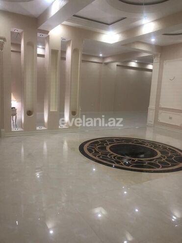 Продаётся, новостройка, 3-комнаты, 182 m², Низами m.