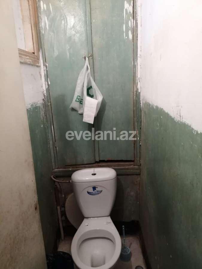 Sale, old building, 3 room, 70 m², Sahil d.