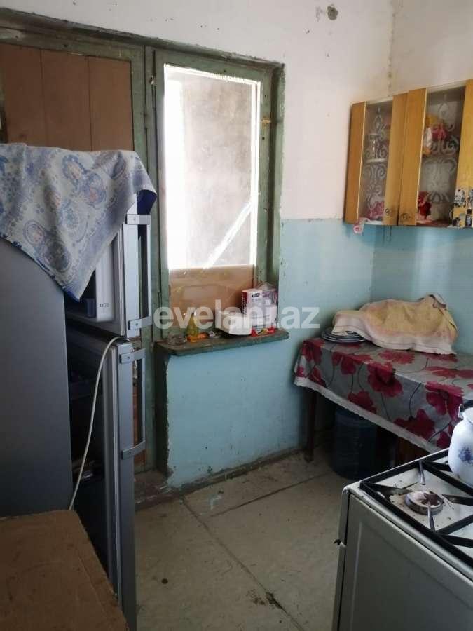 Sale, old building, 3 room, 70 m², Sahil d.