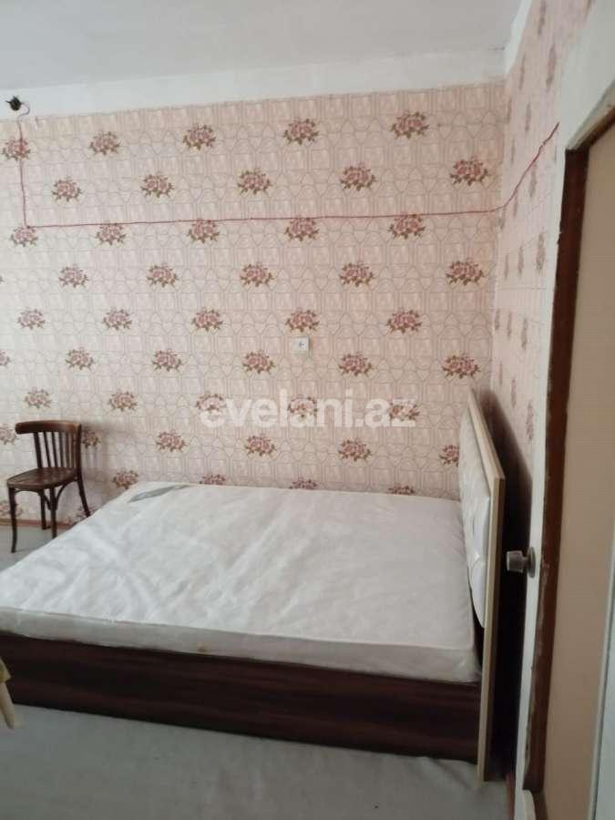 Sale, old building, 3 room, 70 m², Sahil d.