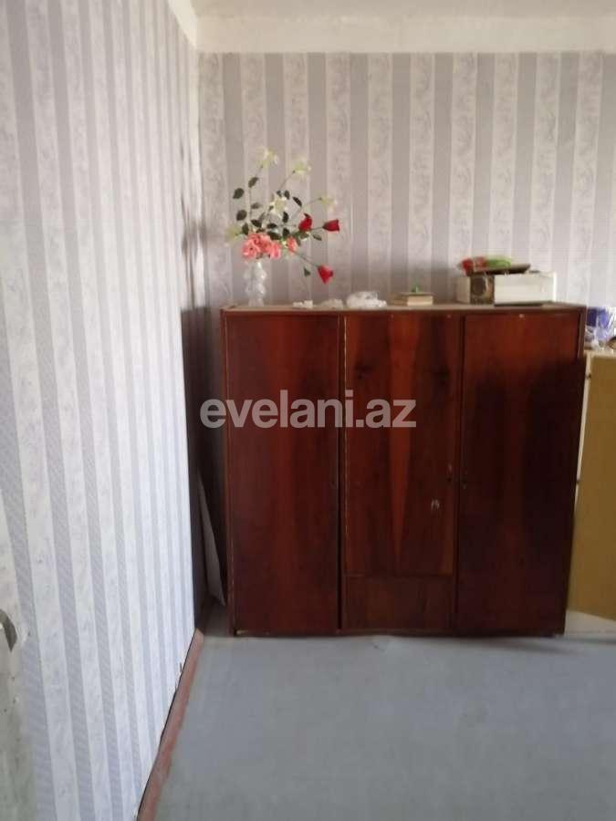 Sale, old building, 3 room, 70 m², Sahil d.