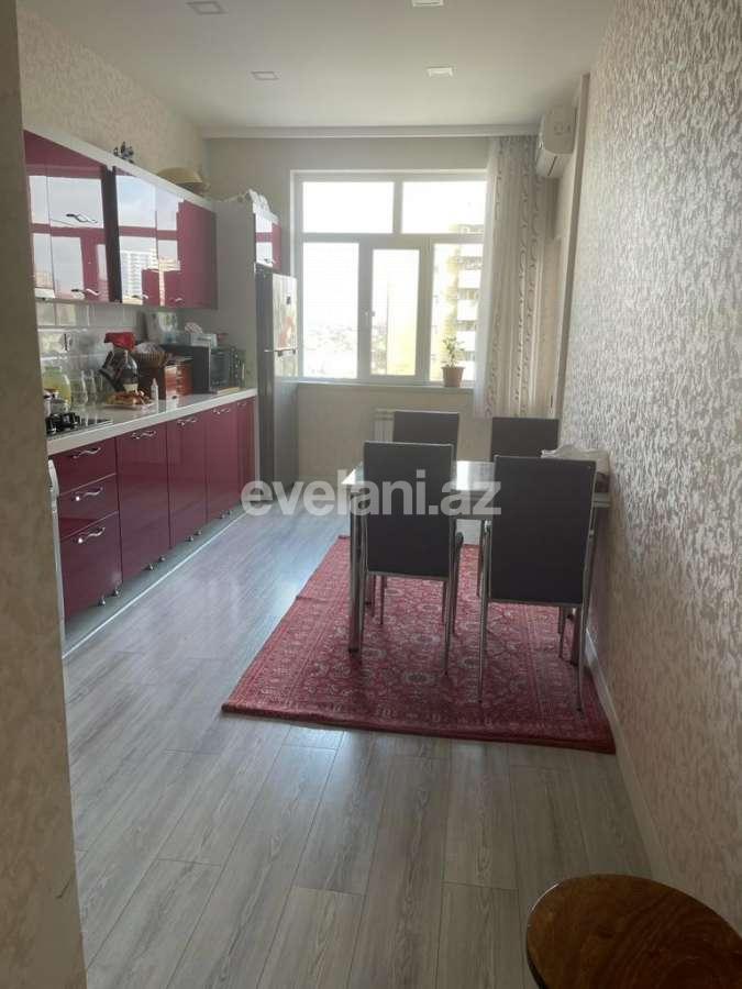 Satılır, yeni tikili, 3 otaqlı, 130 m², Bakı, Nizami r, Qara Qarayev m.