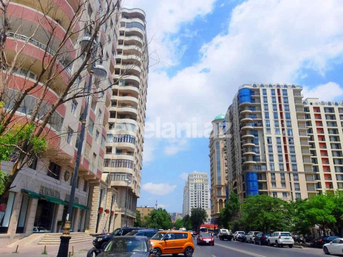 Kirayə verilir, ofis, 4 otaqlı, 214 m², Bakı, Yasamal r, Elmlər Akademiyası m.