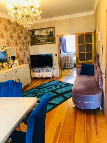 Продаётся, вторичка, 3-комнаты, 70 m², Насими m.