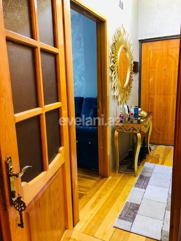 Продаётся, вторичка, 3-комнаты, 70 m², Насими m.